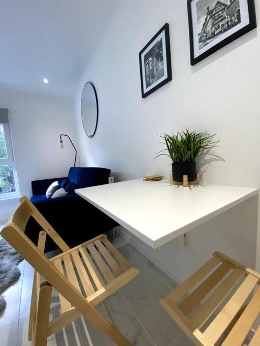Modern 1-Bedroom Apartment In Central Norwich Exterior photo