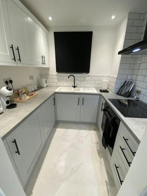 Modern 1-Bedroom Apartment In Central Norwich Exterior photo